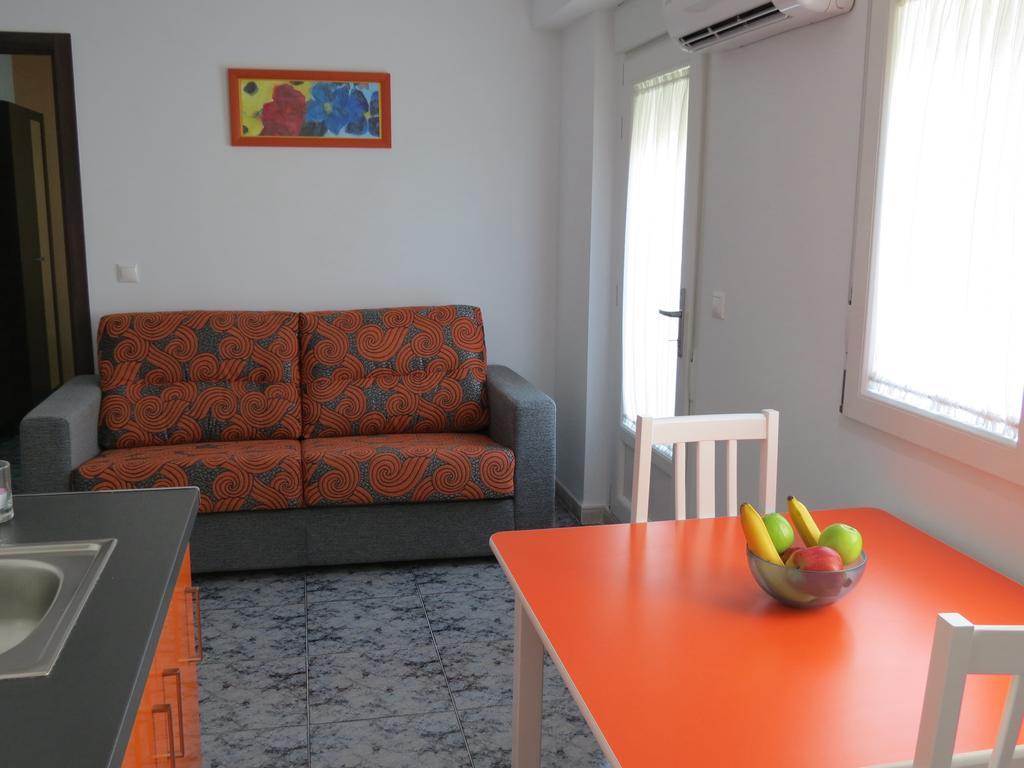 Apartamentos Turisticos Ca Ramon Beniarres Ruang foto